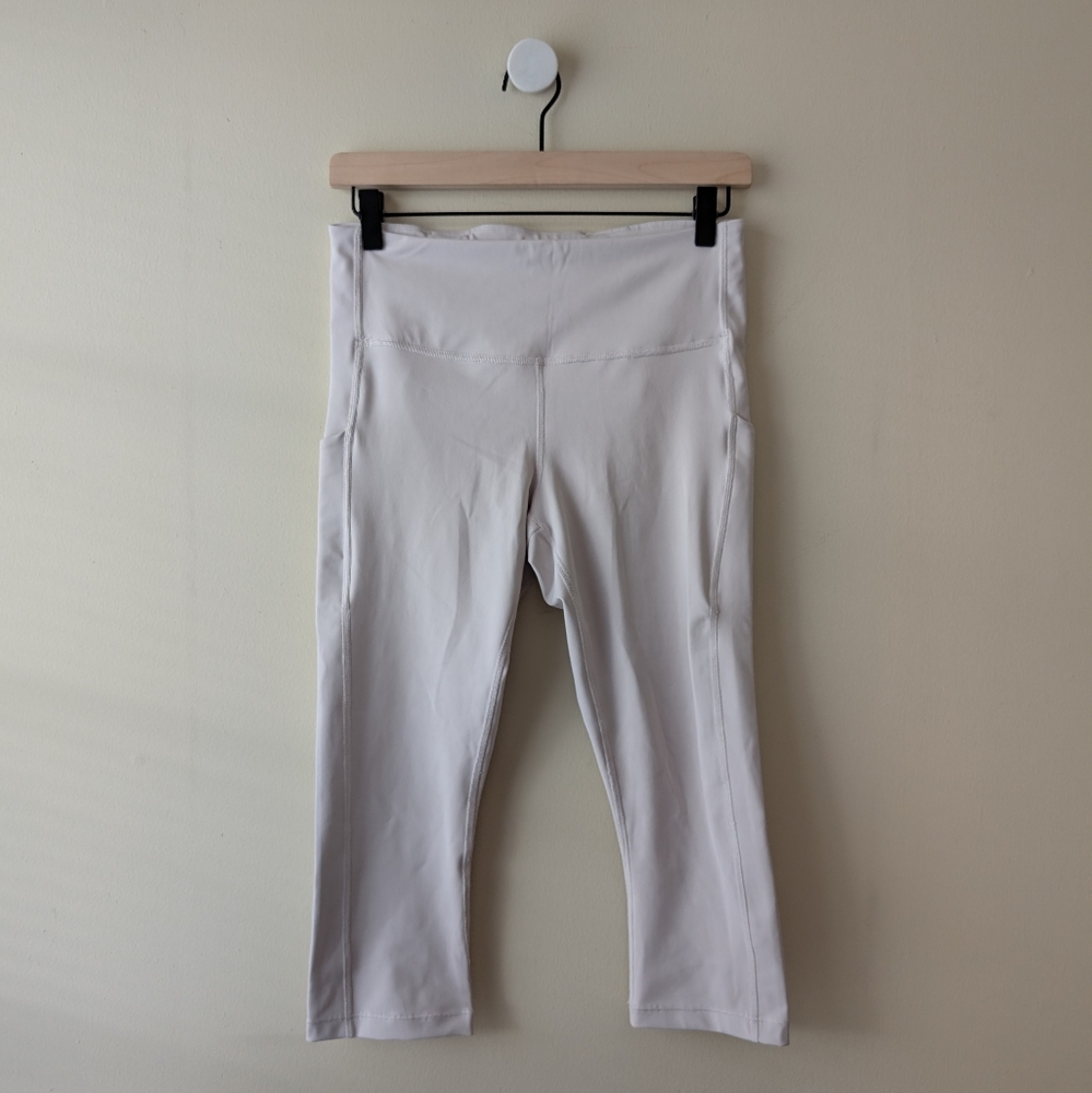 Athleta Ultimate Stash Capri Cropped Leggings Cream MP